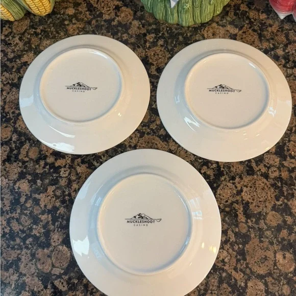 ❤️💚❤️ Festive Holiday Plates.  - White with Red and Green Accents - Picture 5 of 6